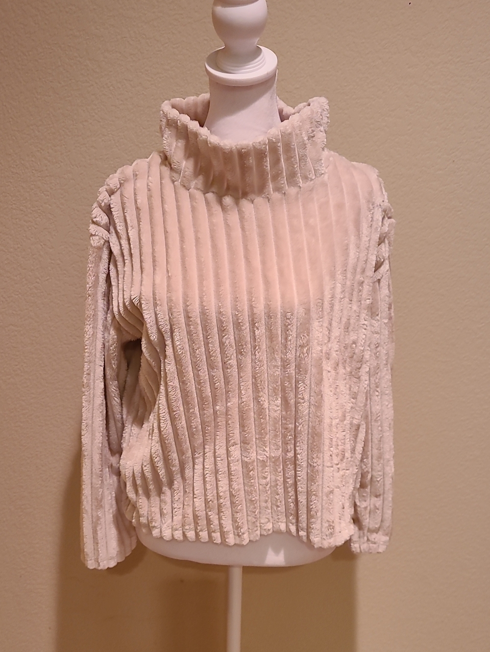 Planet Gold Cream Cozy Ribbed Turtleneck Sweater Size S